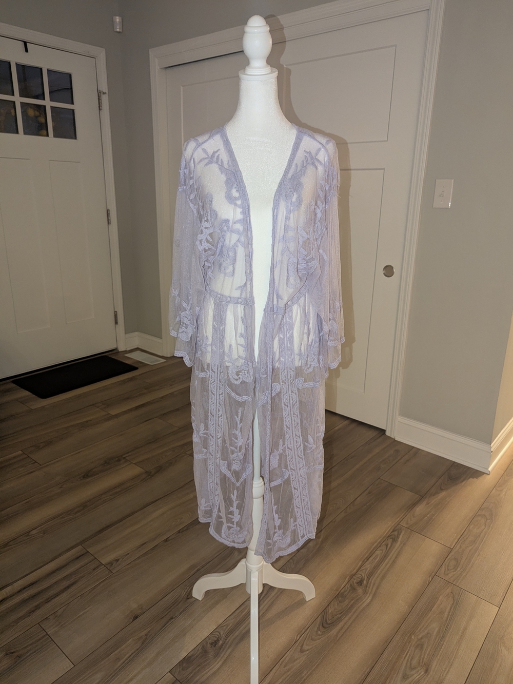 LC Lauren Conrad Sheer Lavender Lace Kimono Robe